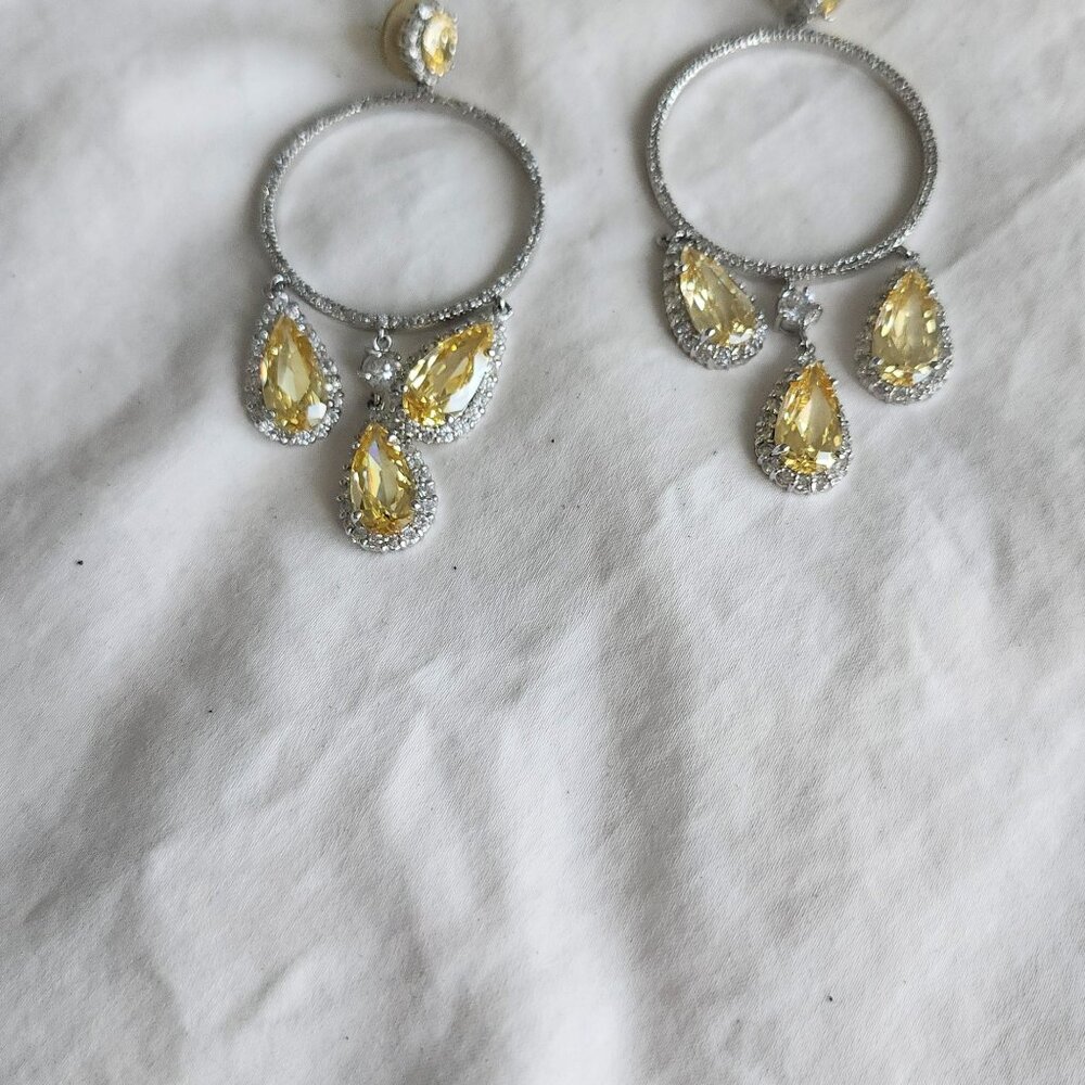 Beautiful Costume Chandelier Canary Diamond Earrings